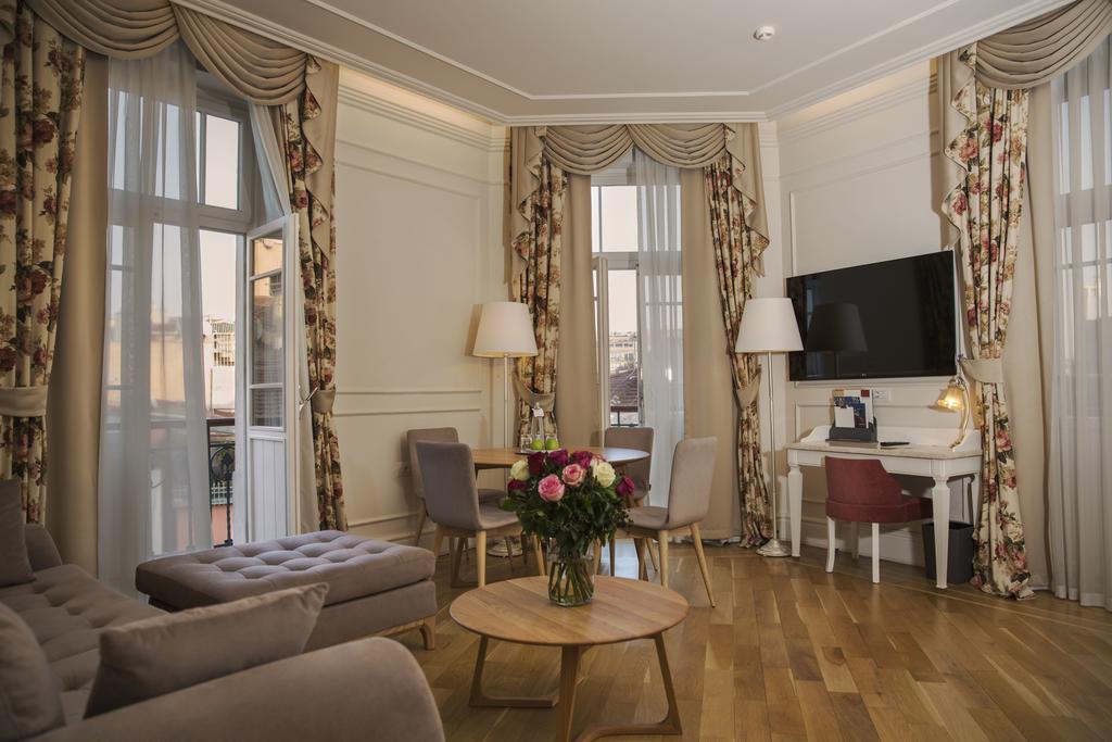 Suite Corinne
