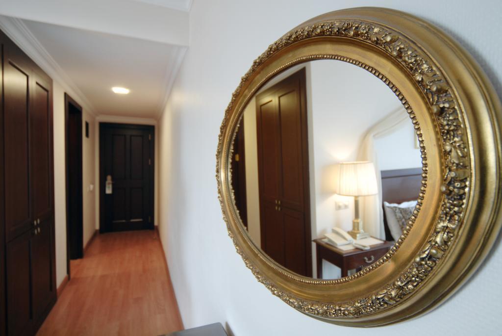 Budget Single Room,1544138911:JPEG