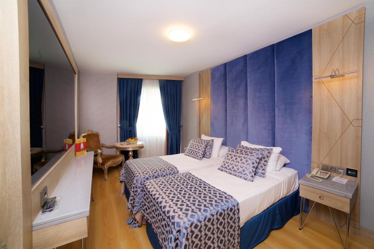 Quarto Duplo