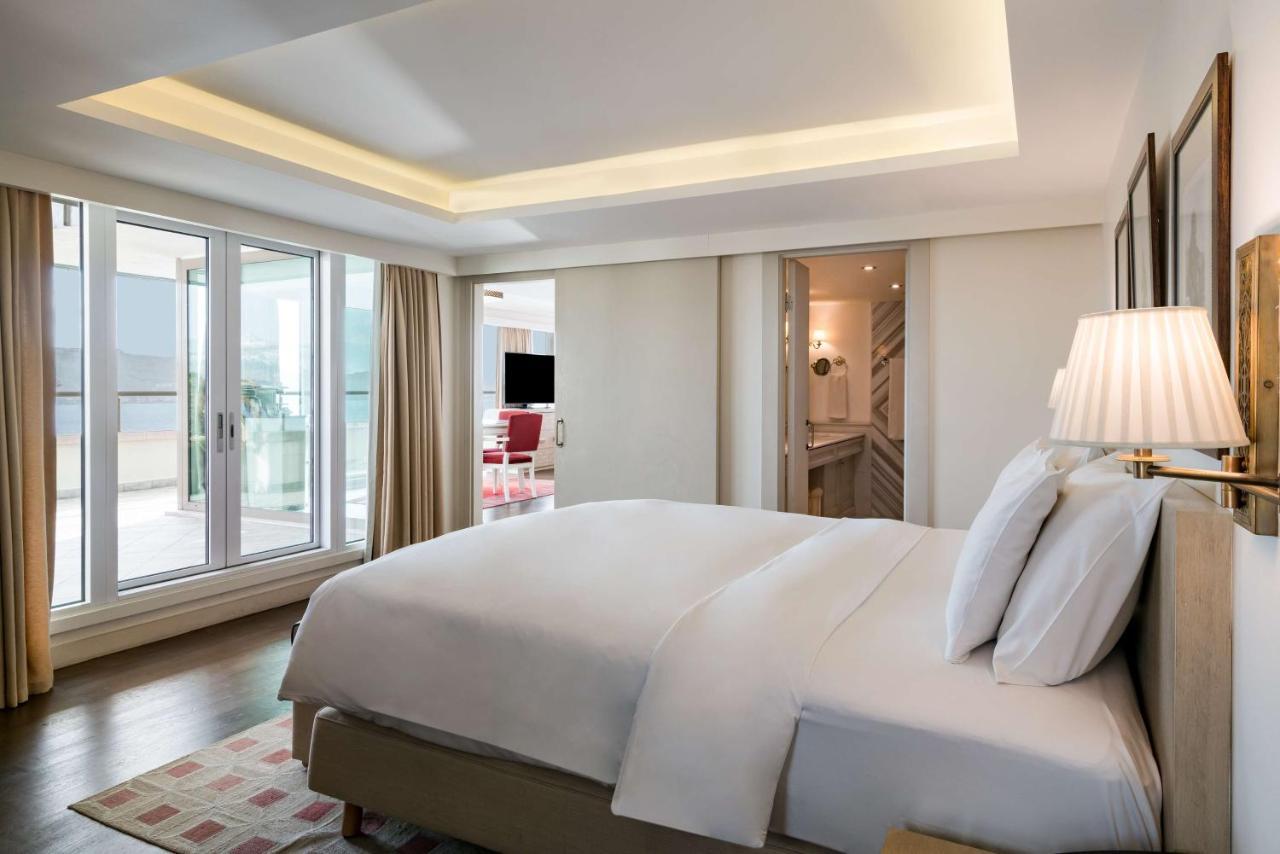 Presidential Suite with Terrace and Bosphorus View,1232914862:JPEG