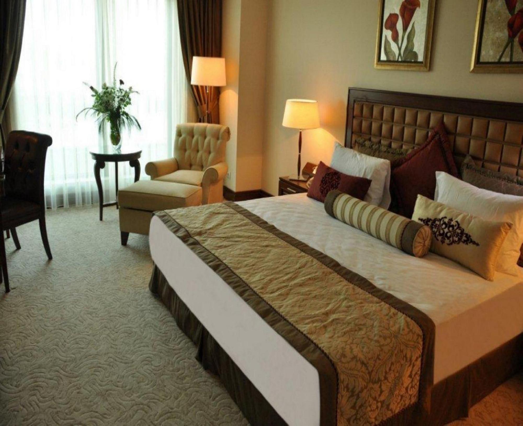 Standard King Room