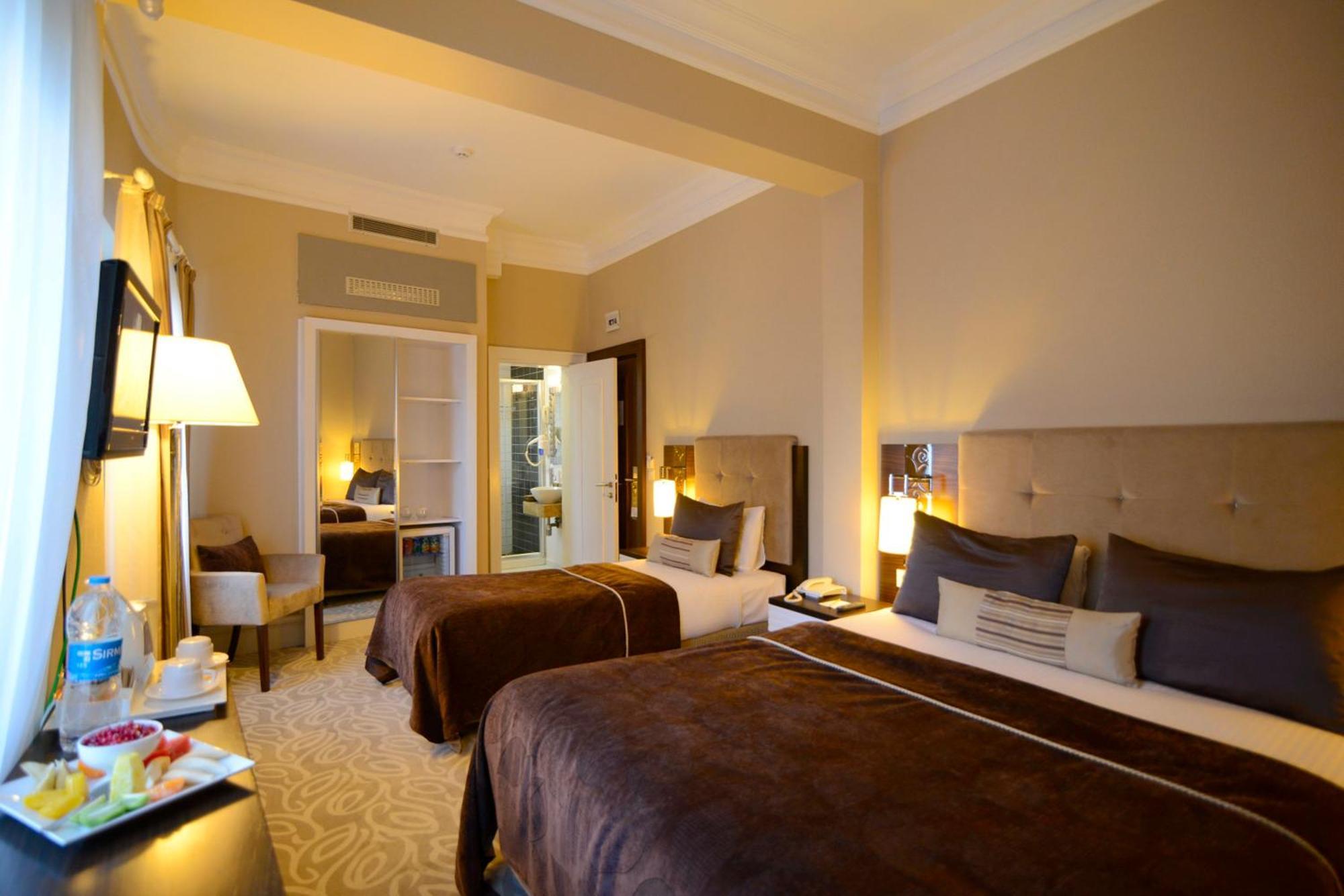 Triple Room,62400592:JPEG