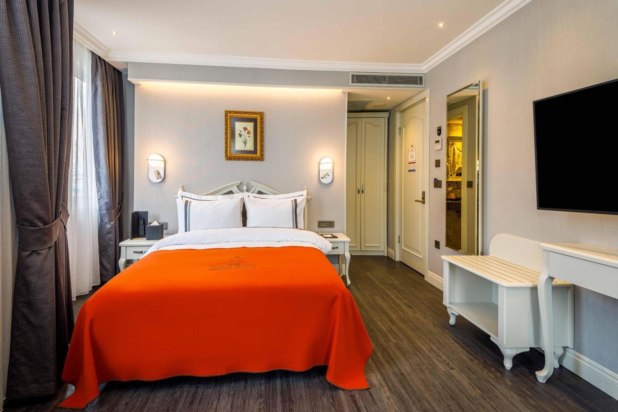 Quarto Corner Standard