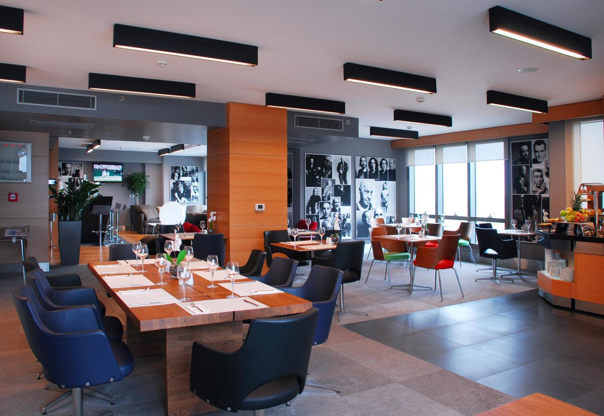 Executive Room