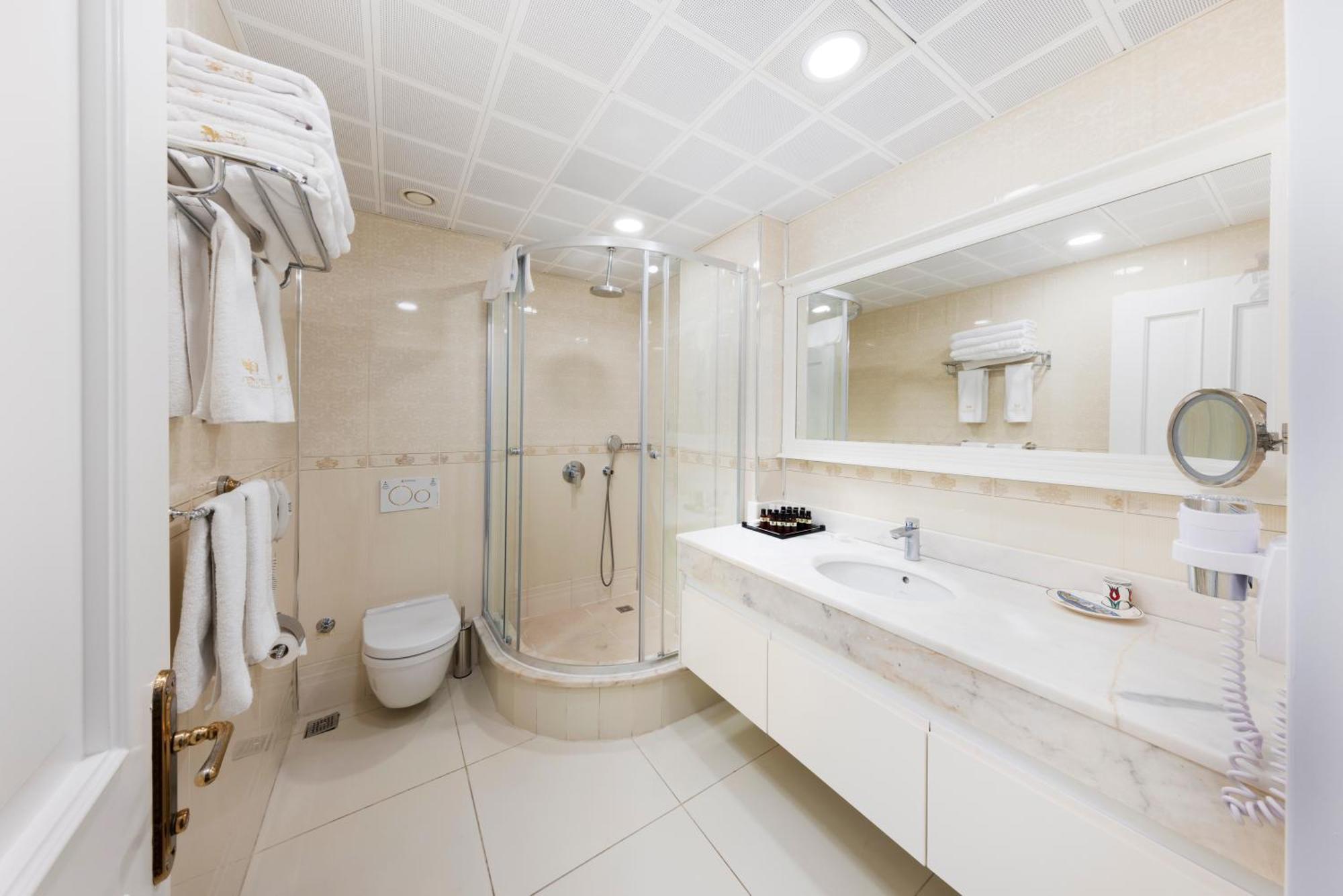 Chambre Familiale Deluxe - Accès Gratuit au Spa Commun (Usage autonome)