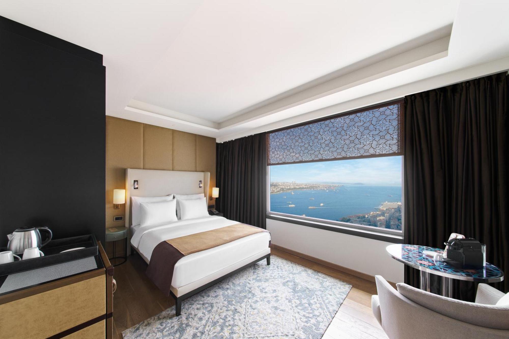 Corner Double Room Bosphorus View,1643139725:JPEG