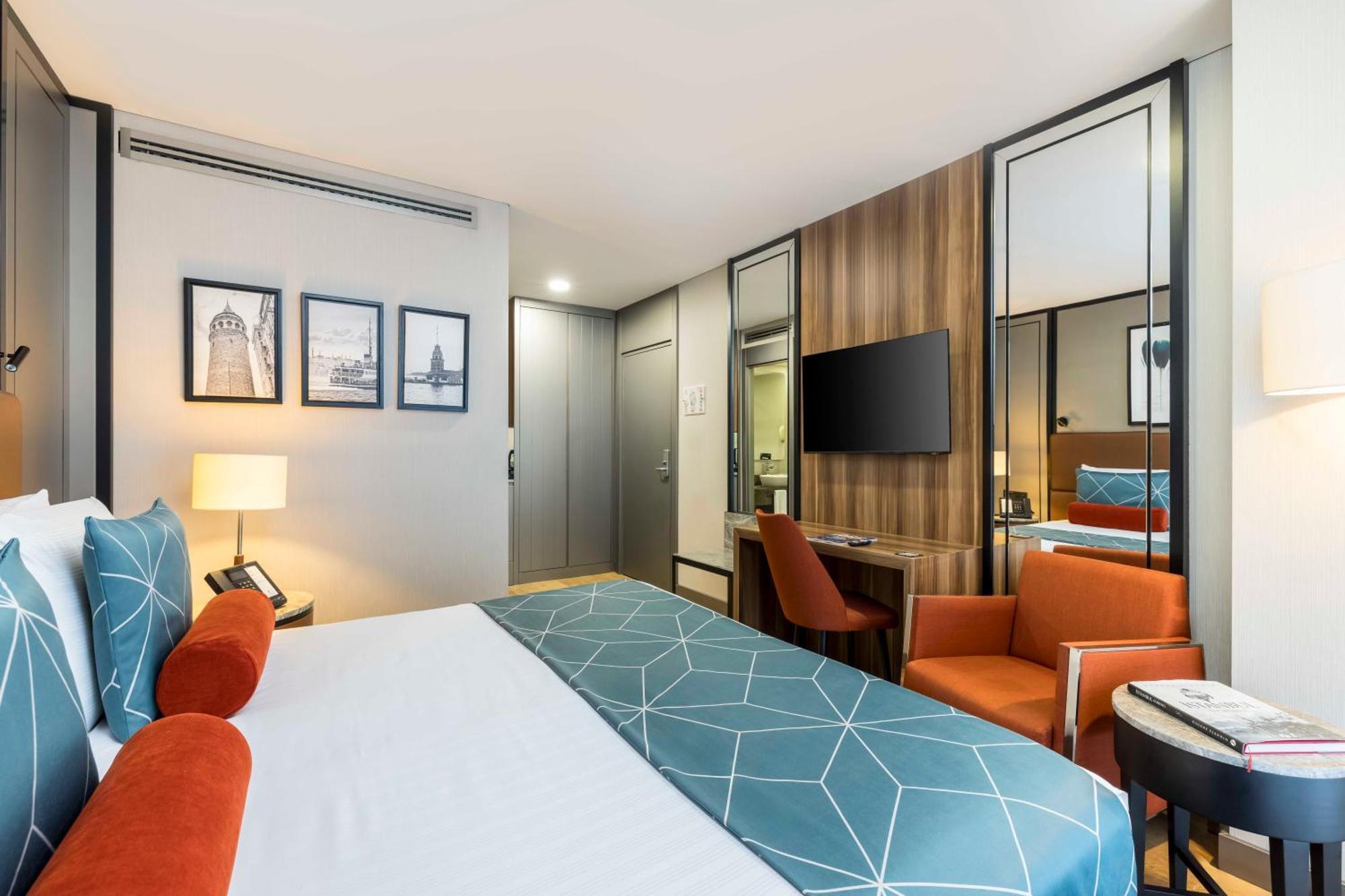 Deluxe Kamer met Gedeeltelijk Uitzicht op Zee