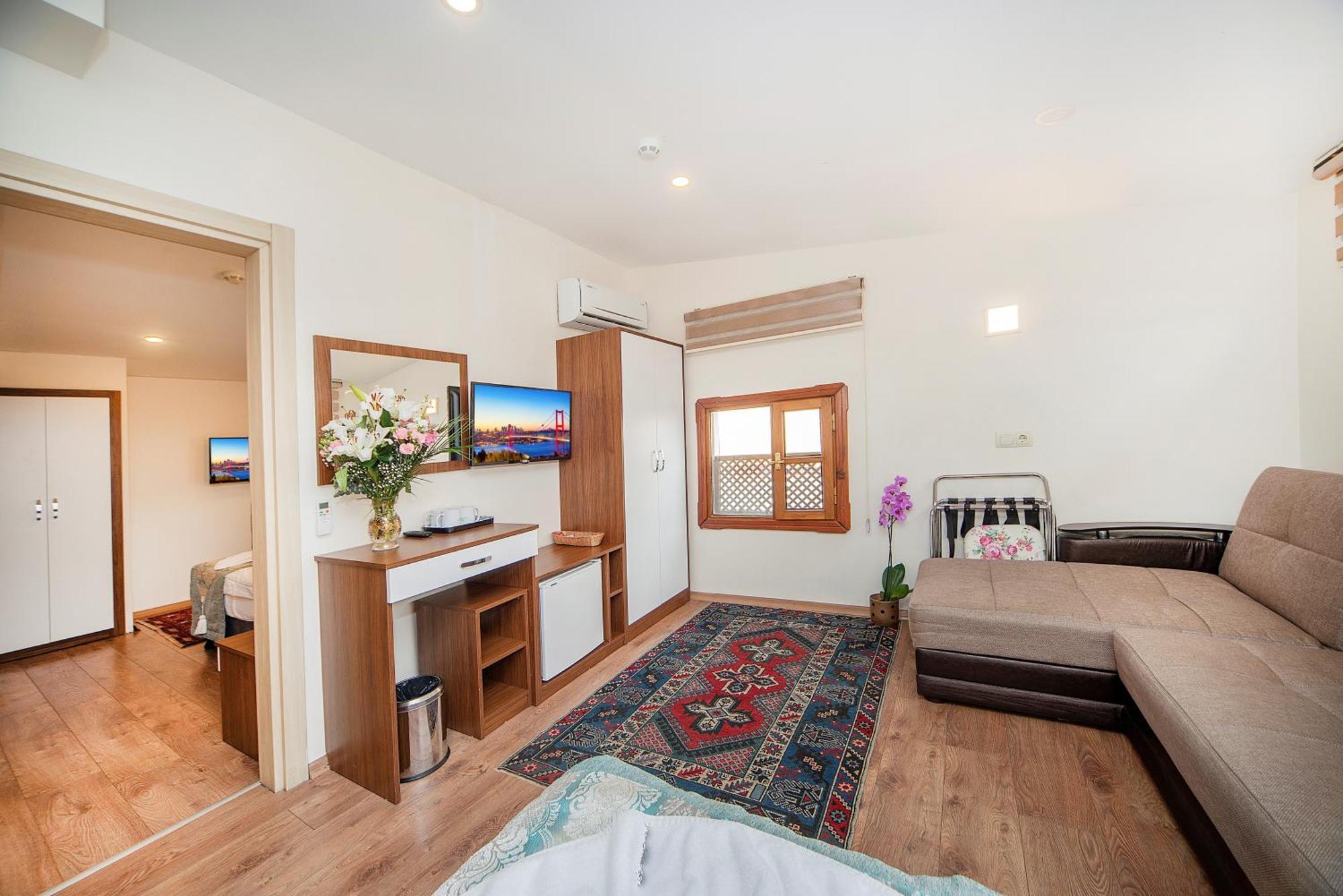 Two-Bedroom Suite,1663743661:JPEG