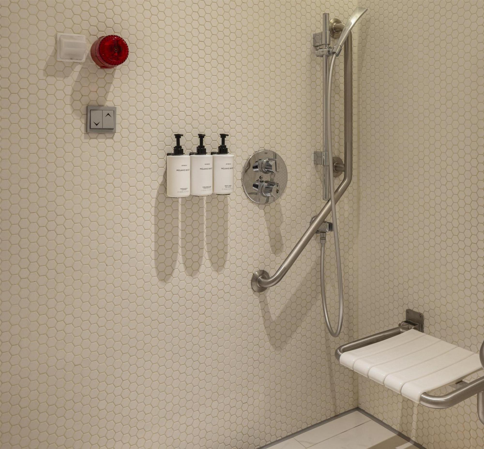 Deluxe King Room Wheelchair Accessible