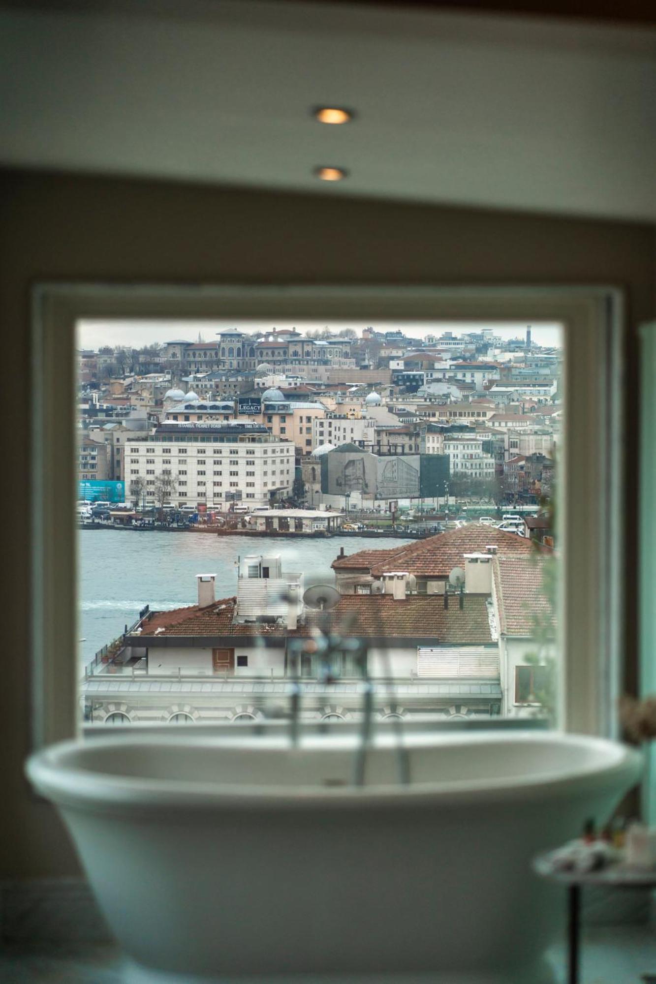 Penthouse King Suite Sofa Bed Sea view,1771602831:JPEG