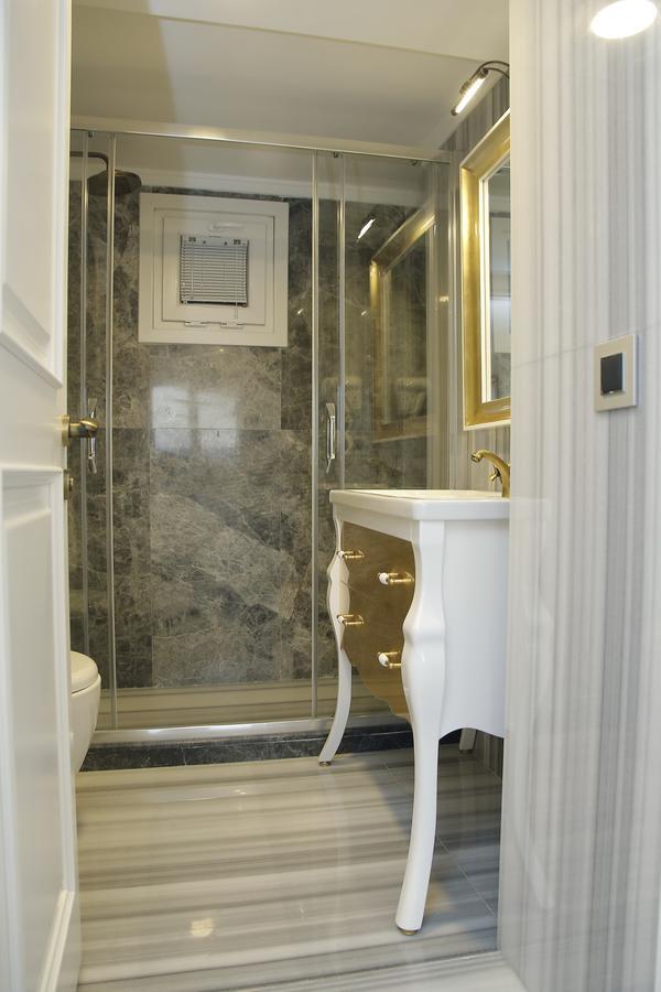 Budget Single Room,517588449:JPEG