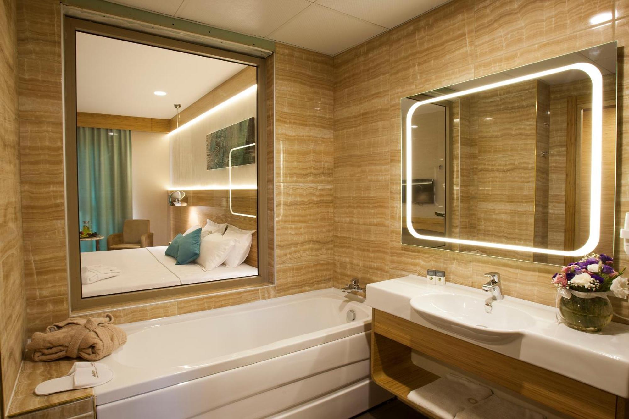 Quarto Duplo Deluxe com Banheira