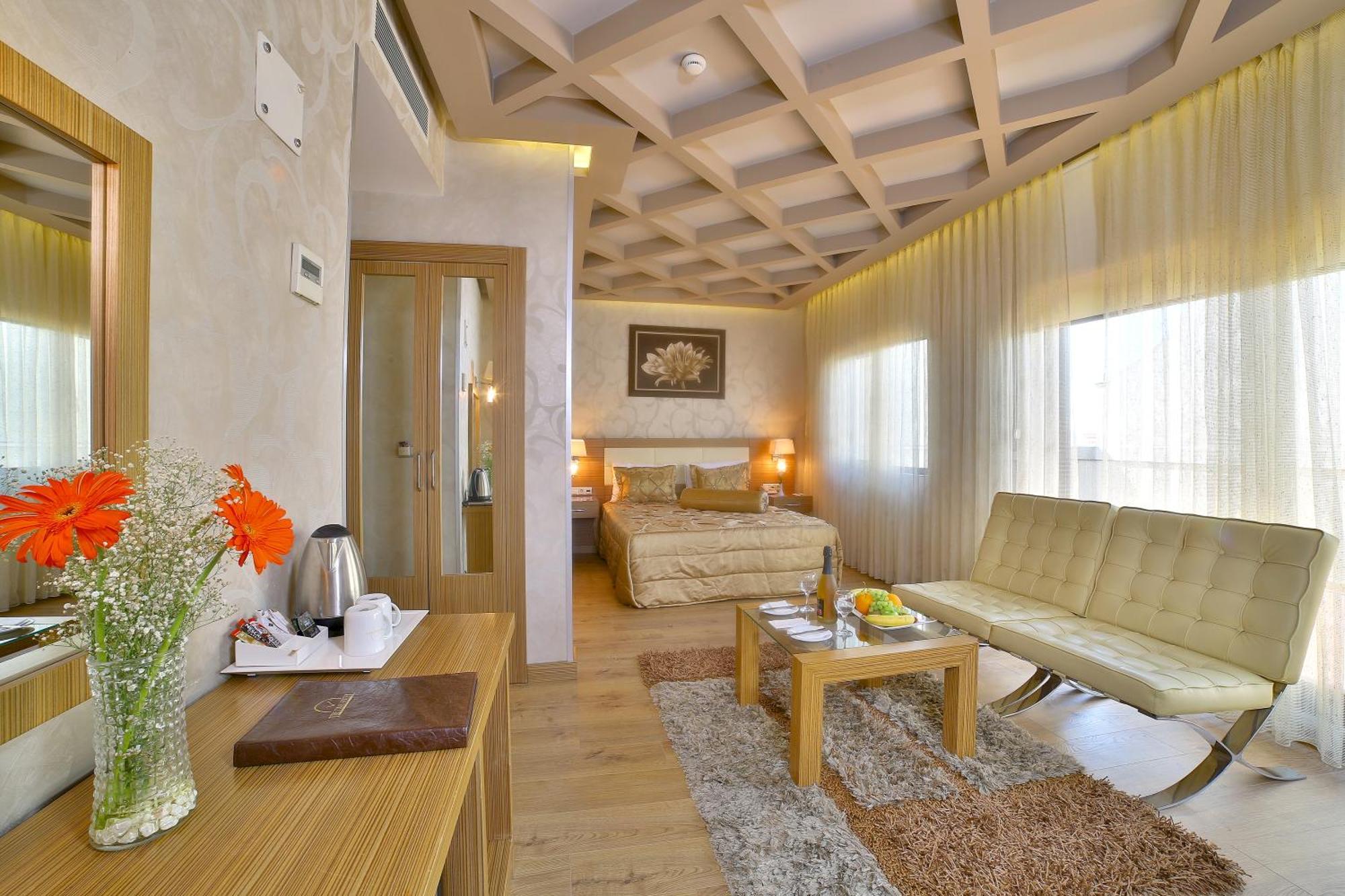 Suite with Balcony