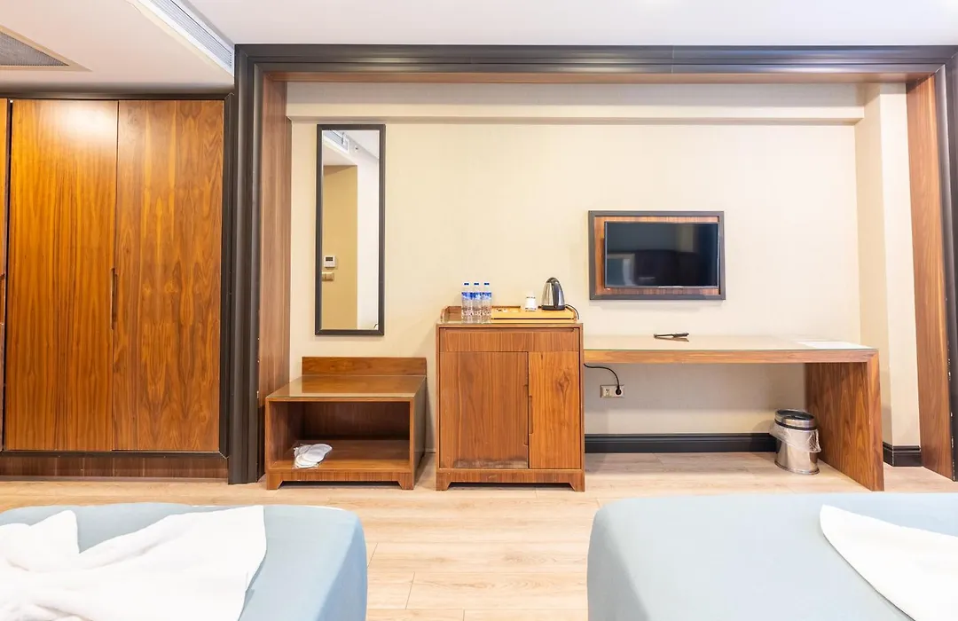 Valens Hotel Downtown-1