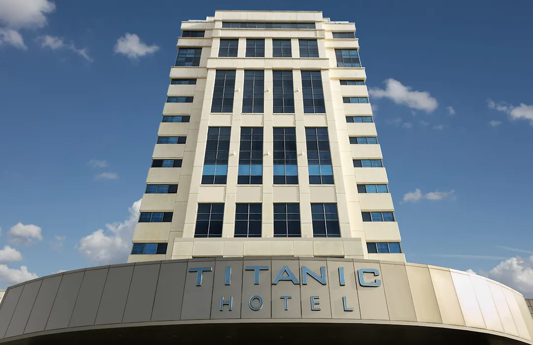 Titanic Business Kartal-1