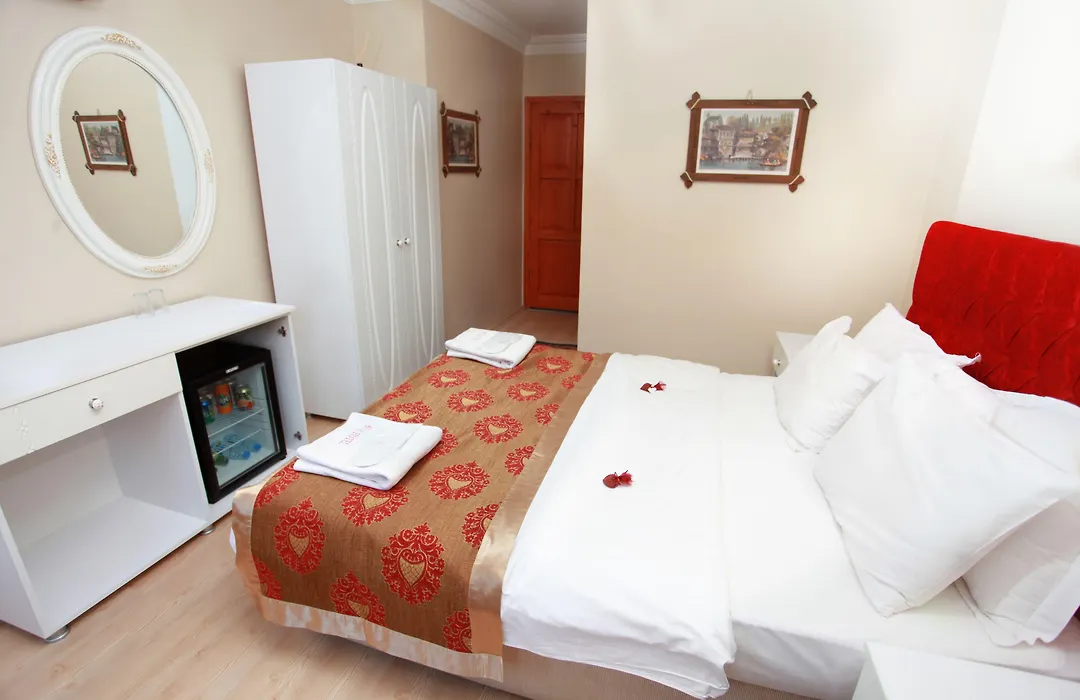Star Hotel-1