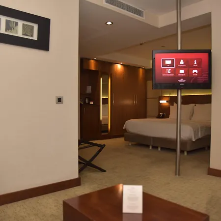 Crowne Plaza Istanbul Harbiye By Ihg-3