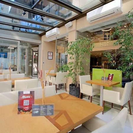 Ramada By Wyndham Istanbul Taksim-3