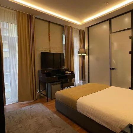 Misafir Suites 8 Istanbul-3